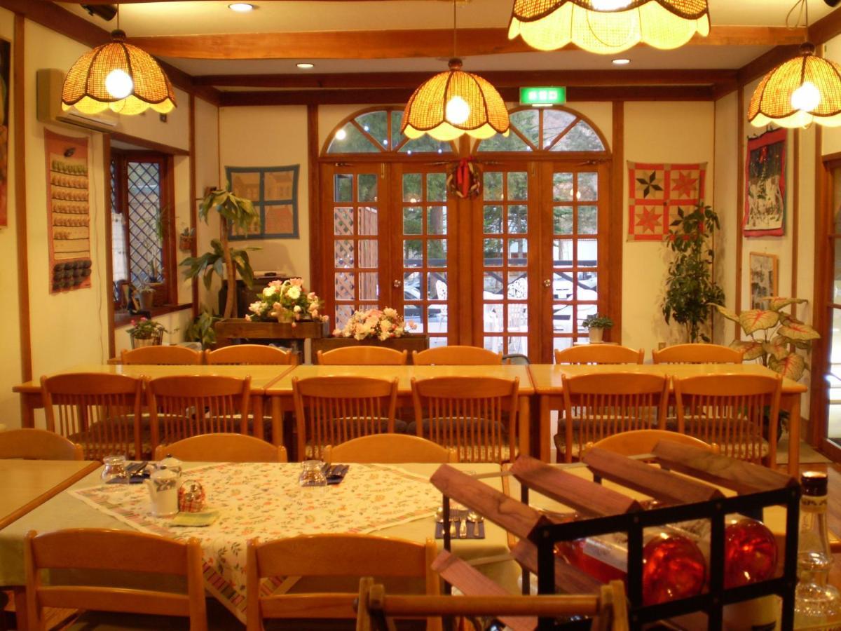 Bed and Breakfast ペンション ちゃうちゃう Хакуба-Мура Экстерьер фото
